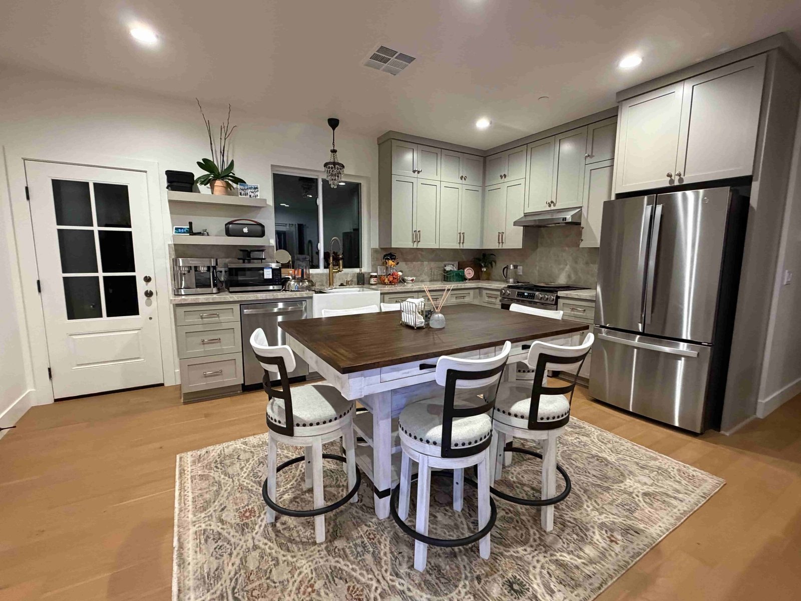 Professional commercial and office cleaning